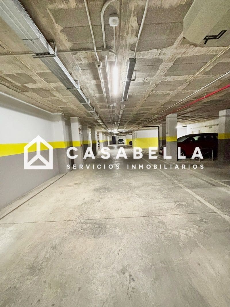 2 sovrum Lägenhet till salu i Valencia stad med pool garage - 375 000 € (Ref: 9670132)