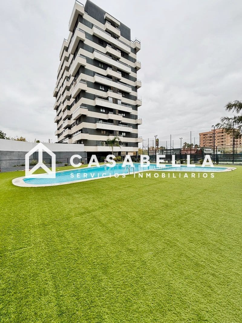 2 sovrum Lägenhet till salu i Valencia stad med pool garage - 375 000 € (Ref: 9670132)