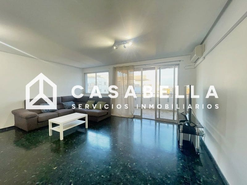 4 bedroom Flat for rent in Valencia city - € 2,200 (Ref: 9721397)