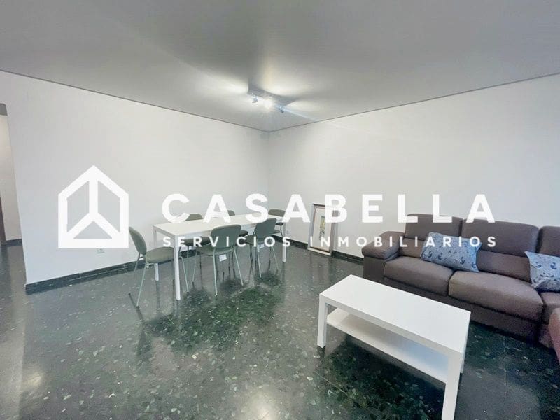 4 bedroom Flat for rent in Valencia city - € 2,200 (Ref: 9721397)