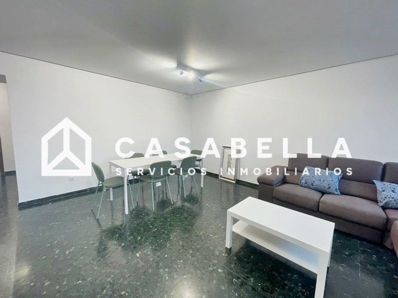 4 bedroom Flat for rent in Valencia city - € 2,200 (Ref: 9721397)