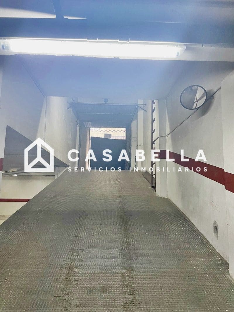 Garage for rent in Valencia city - € 120 (Ref: 9735251)