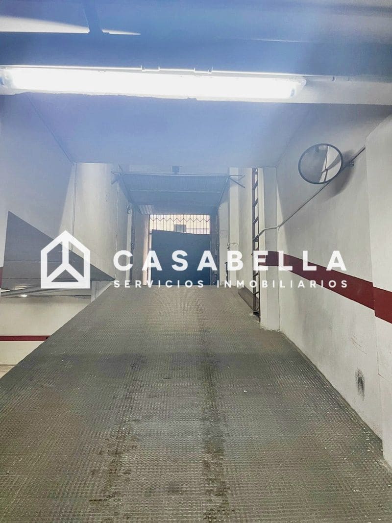 Garage for rent in Valencia city - € 120 (Ref: 9735251)