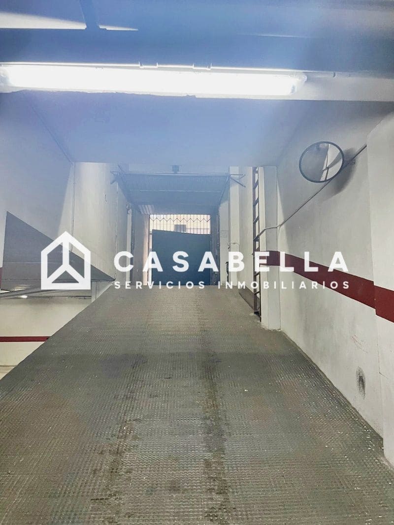 Garage for rent in Valencia city - € 120 (Ref: 9735251)