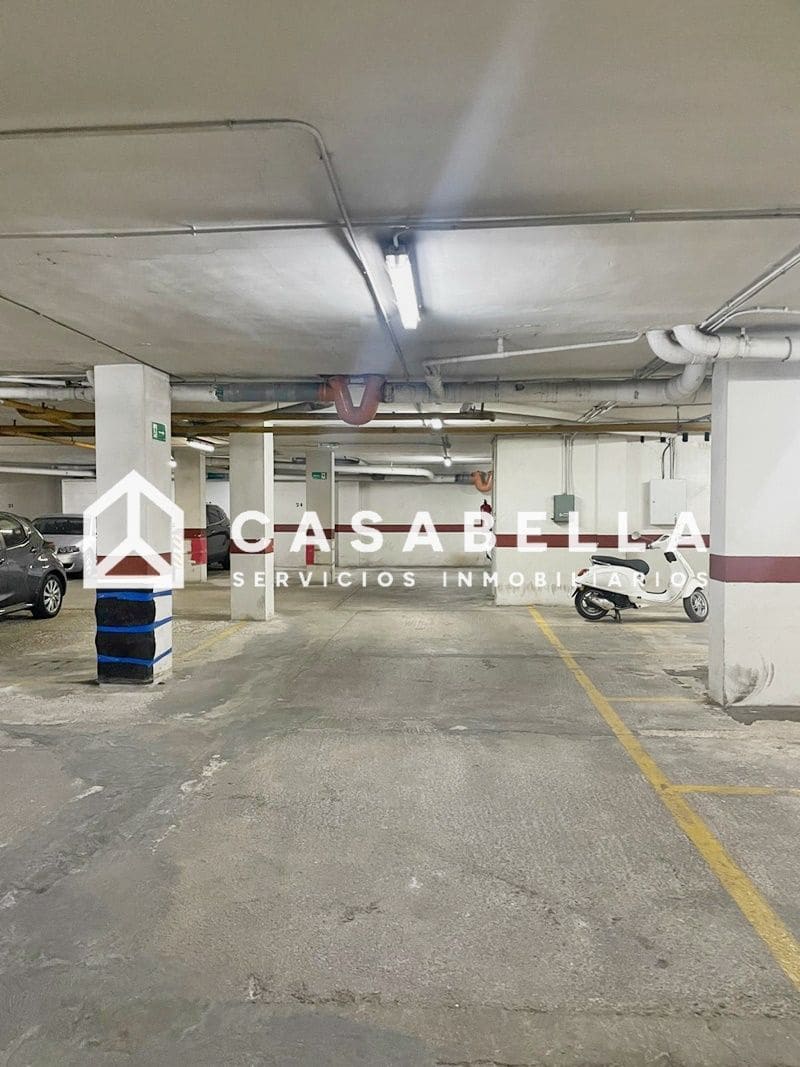 Garage for rent in Valencia city - € 120 (Ref: 9735251)