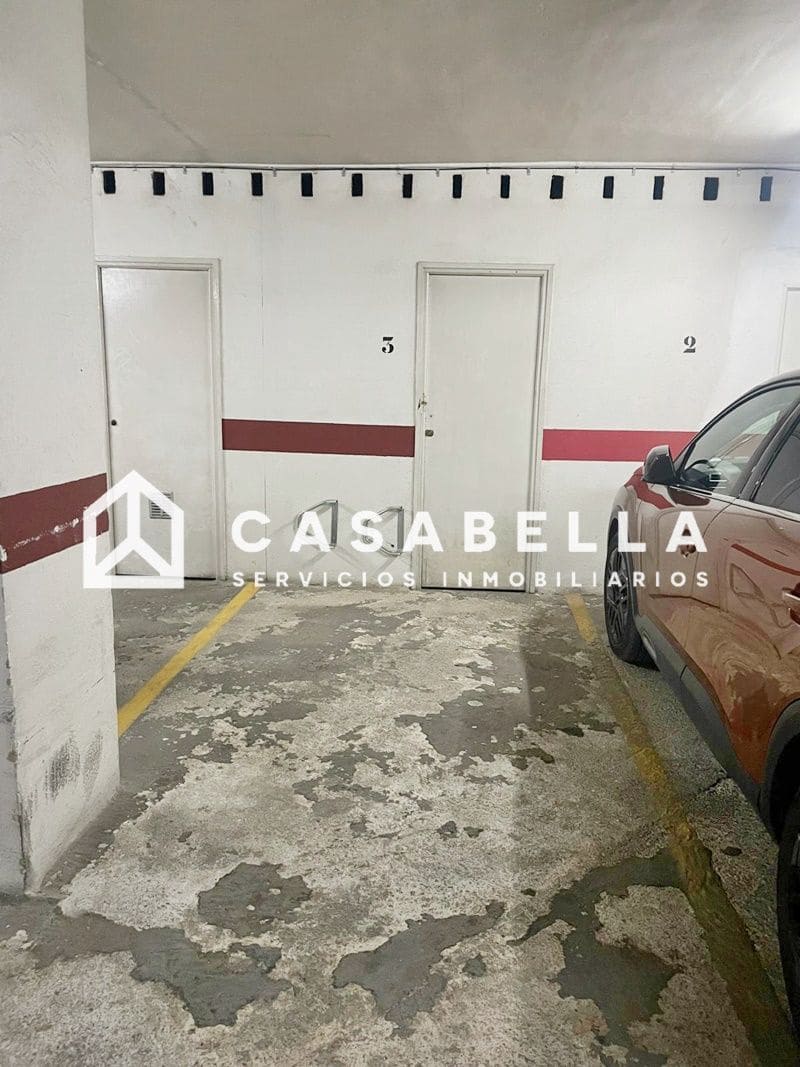 Garage for rent in Valencia city - € 120 (Ref: 9735251)