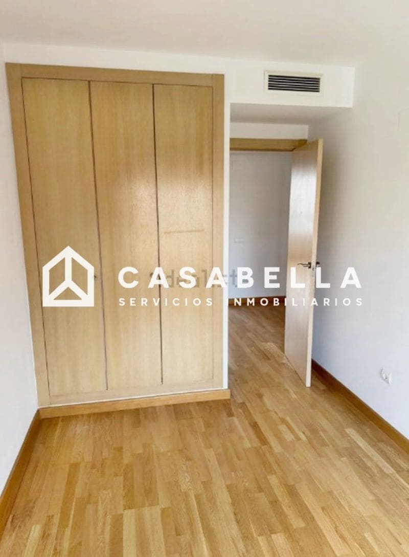 3 slaapkamer Flat te koop in Valencia stad met zwembad garage - € 630.000 (Ref: 9741546)