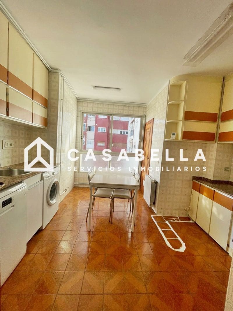 3 makuuhuone Asunto vuokrattavana paikassa Valencia kaupunki mukana uima-altaan 
autotalli - 1 300 € (Ref: 9758588)