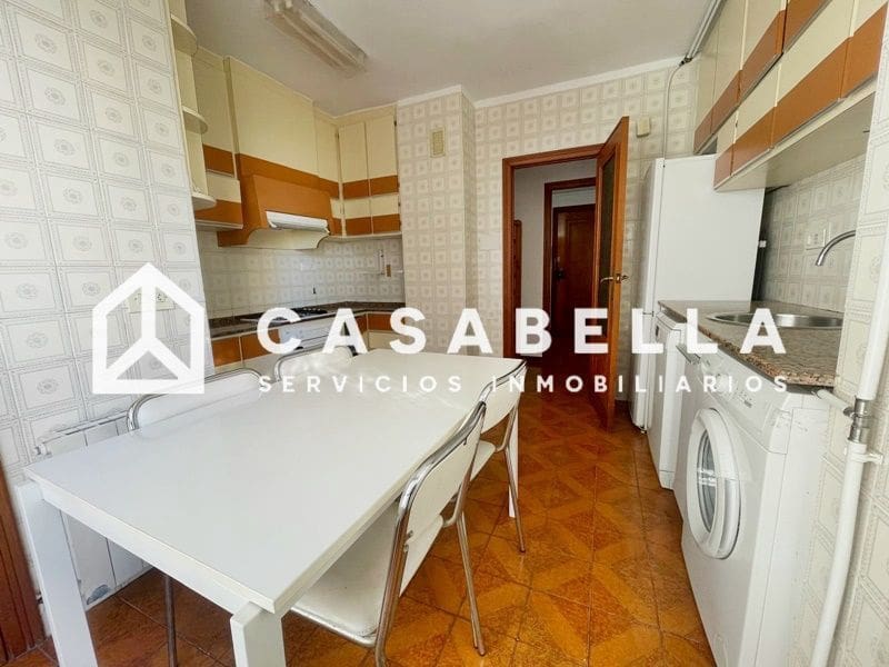 3 makuuhuone Asunto vuokrattavana paikassa Valencia kaupunki mukana uima-altaan 
autotalli - 1 300 € (Ref: 9758588)