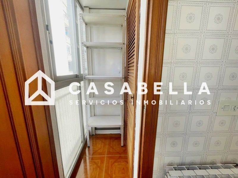 3 makuuhuone Asunto vuokrattavana paikassa Valencia kaupunki mukana uima-altaan 
autotalli - 1 300 € (Ref: 9758588)