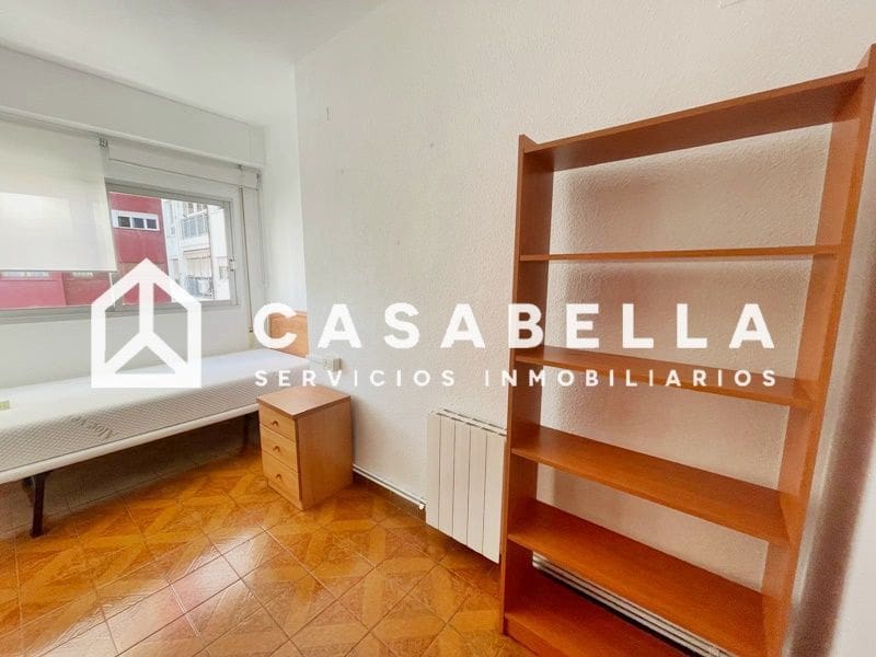 3 makuuhuone Asunto vuokrattavana paikassa Valencia kaupunki mukana uima-altaan 
autotalli - 1 300 € (Ref: 9758588)