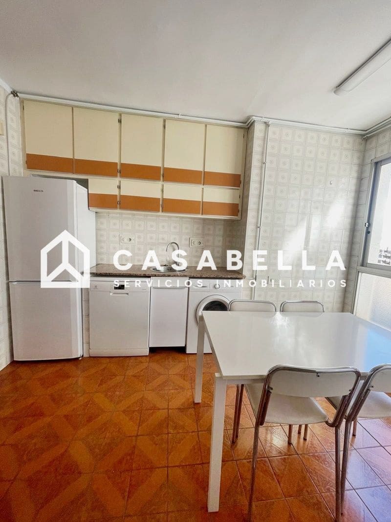 3 makuuhuone Asunto vuokrattavana paikassa Valencia kaupunki mukana uima-altaan 
autotalli - 1 300 € (Ref: 9758588)