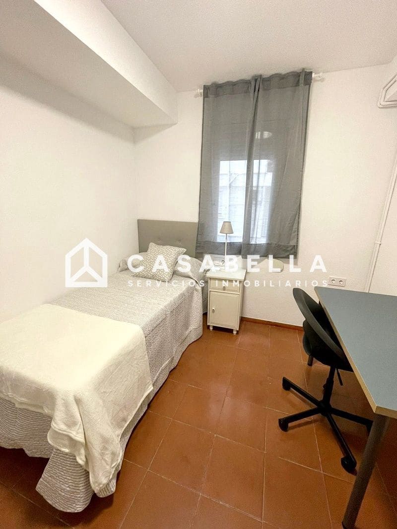 4 makuuhuone Asunto vuokrattavana paikassa Valencia kaupunki - 2 000 € (Ref: 9780220)