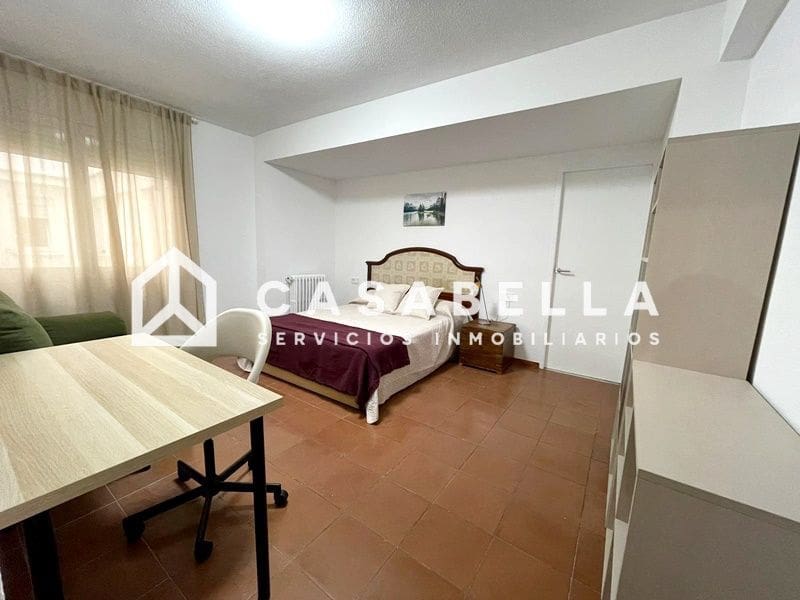 4 makuuhuone Asunto vuokrattavana paikassa Valencia kaupunki - 2 000 € (Ref: 9780220)