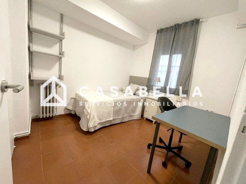 4 makuuhuone Asunto vuokrattavana paikassa Valencia kaupunki - 2 000 € (Ref: 9780220)