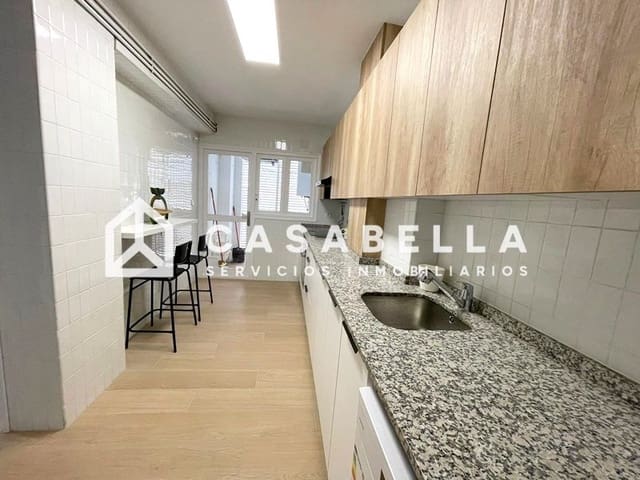 4 makuuhuone Asunto vuokrattavana paikassa Exposicio, Valencia kaupunki - 2 000 € (Ref: 9780220)