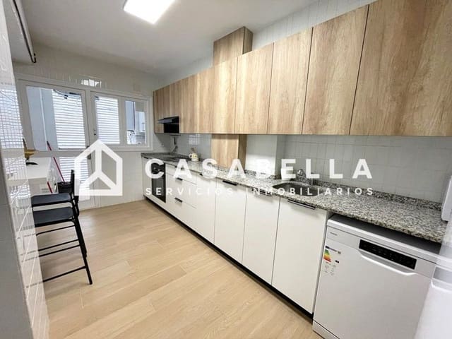 4 makuuhuone Asunto vuokrattavana paikassa Exposicio, Valencia kaupunki - 2 000 € (Ref: 9780220)