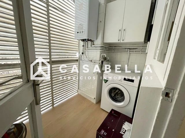 4 makuuhuone Asunto vuokrattavana paikassa Exposicio, Valencia kaupunki - 2 000 € (Ref: 9780220)