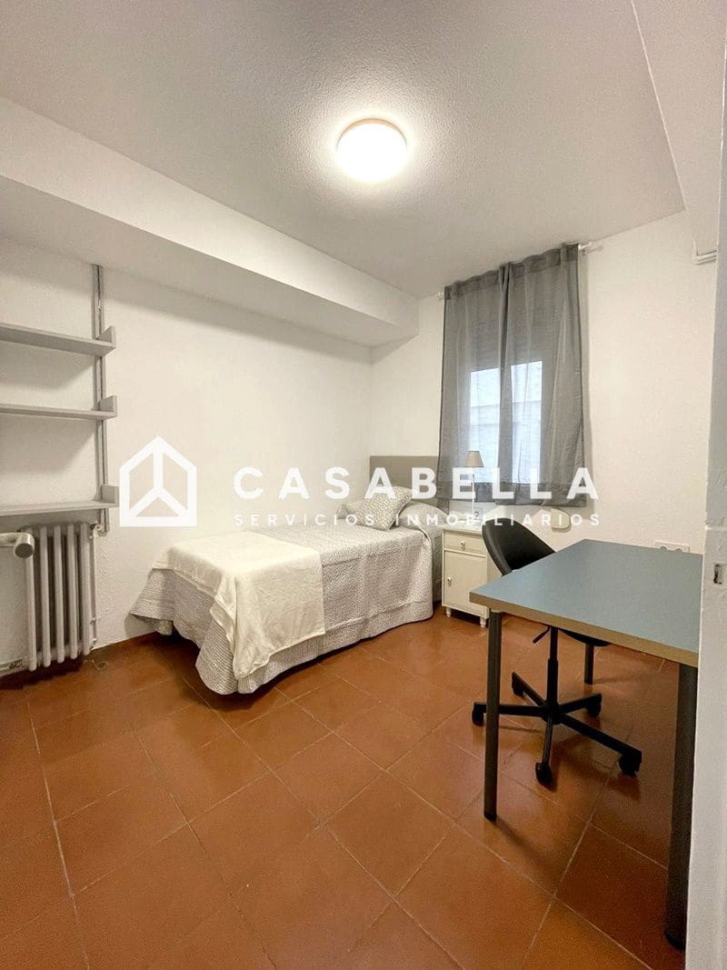 4 makuuhuone Asunto vuokrattavana paikassa Valencia kaupunki - 2 000 € (Ref: 9780220)