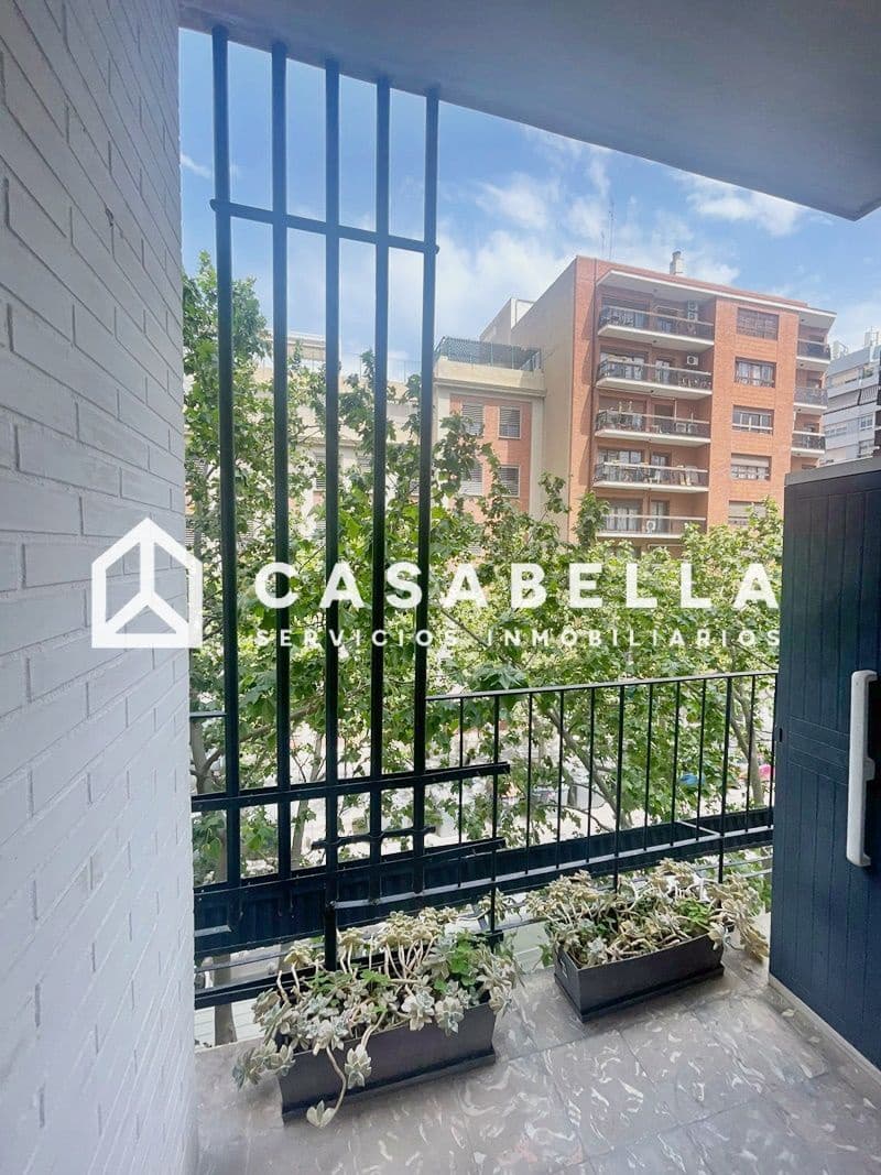 3 soveværelse Lejlighed til leje i Valencia by - € 1.200 (Ref: 9794266)