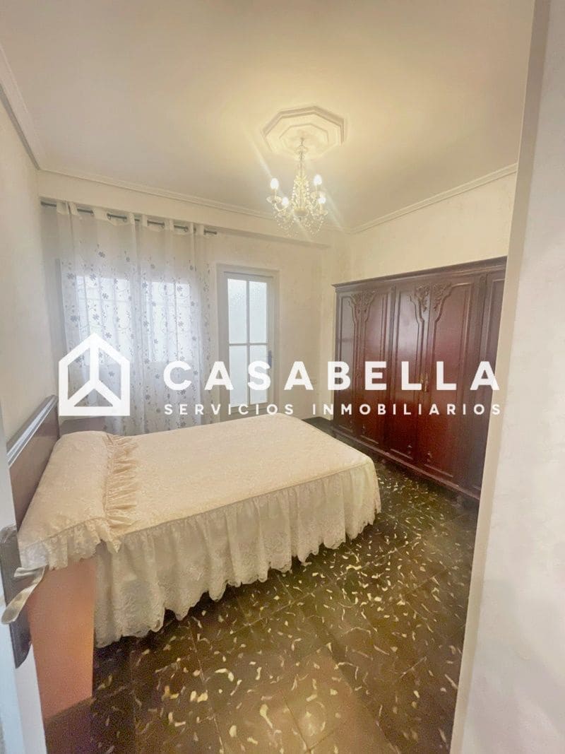 3 soveværelse Lejlighed til leje i Valencia by - € 1.200 (Ref: 9794266)