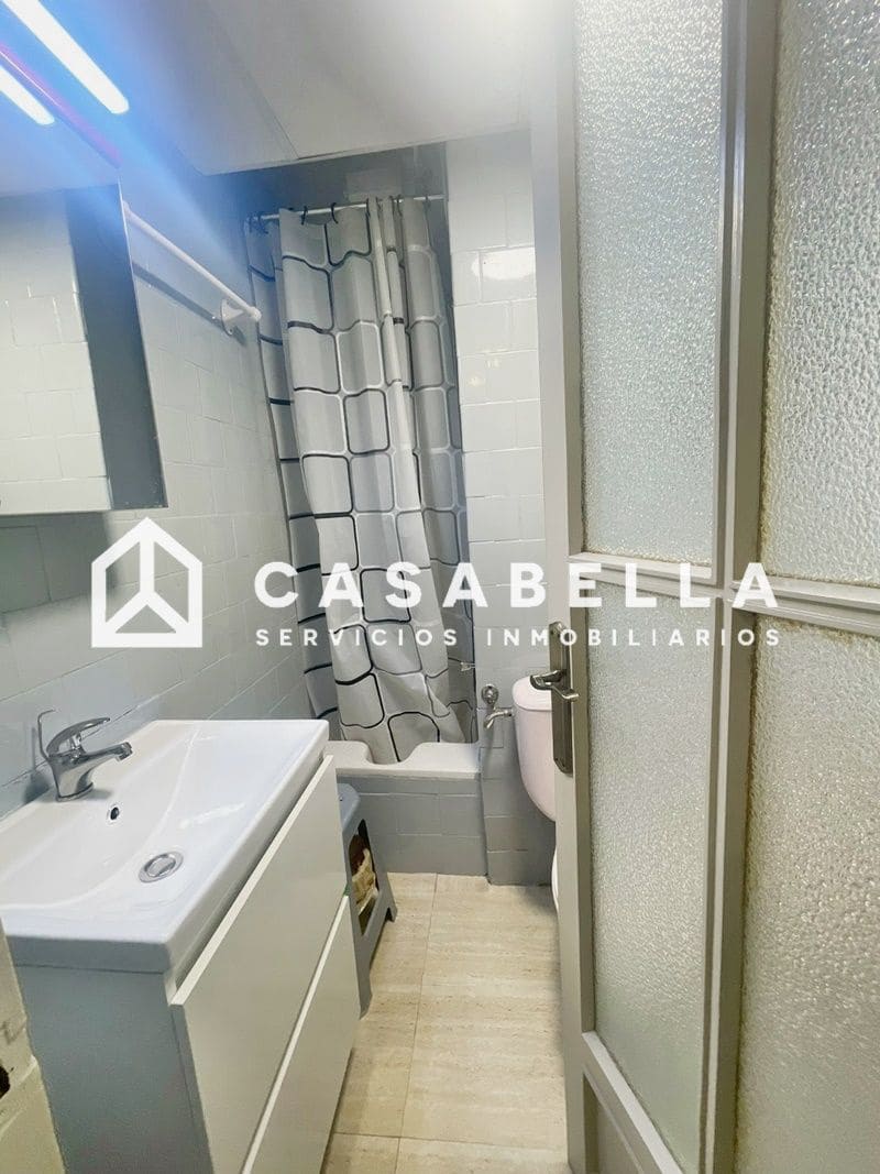 3 soveværelse Lejlighed til leje i Valencia by - € 1.200 (Ref: 9794266)