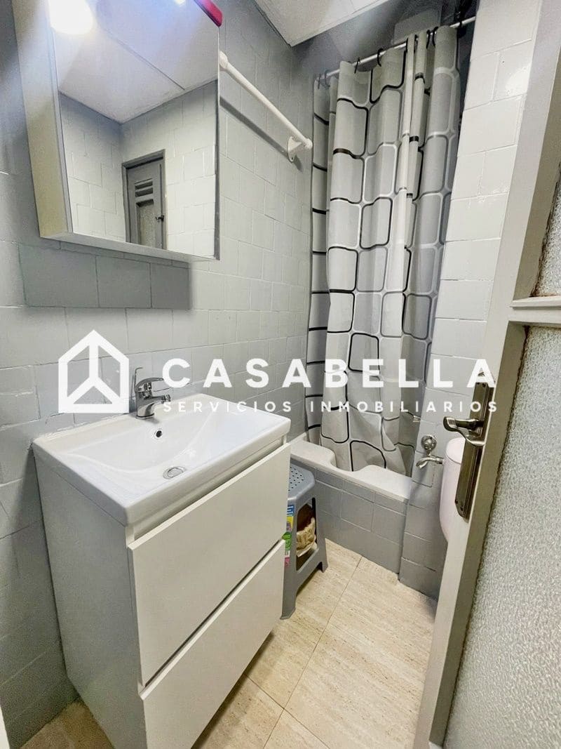 3 soveværelse Lejlighed til leje i Valencia by - € 1.200 (Ref: 9794266)