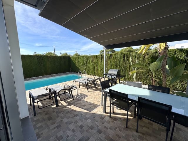 2 bedroom Villa for sale in Orihuela Costa, Orihuela with pool garage - € 349,999 (Ref: 9369269)