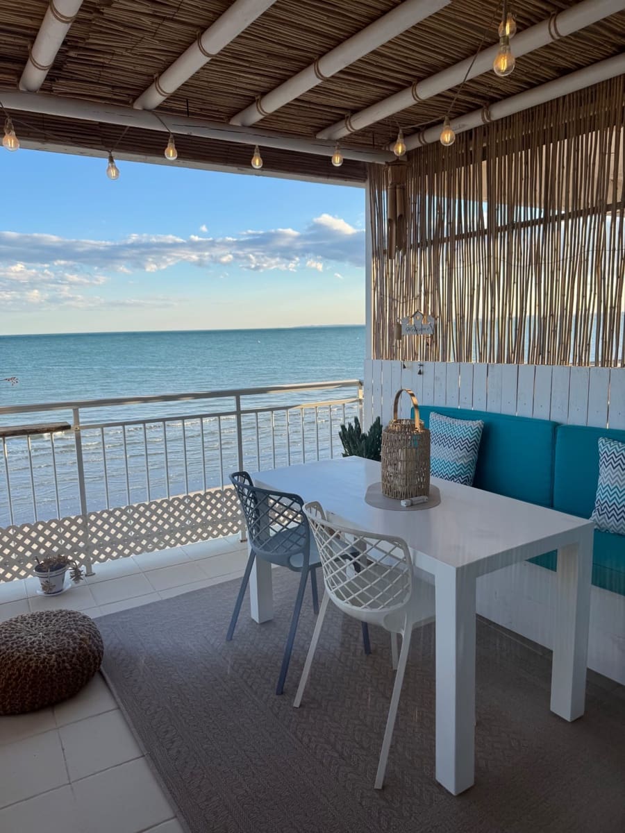 2 bedroom Beach Apartment for sale in Santa Pola - € 349,999 (Ref: 9388635)