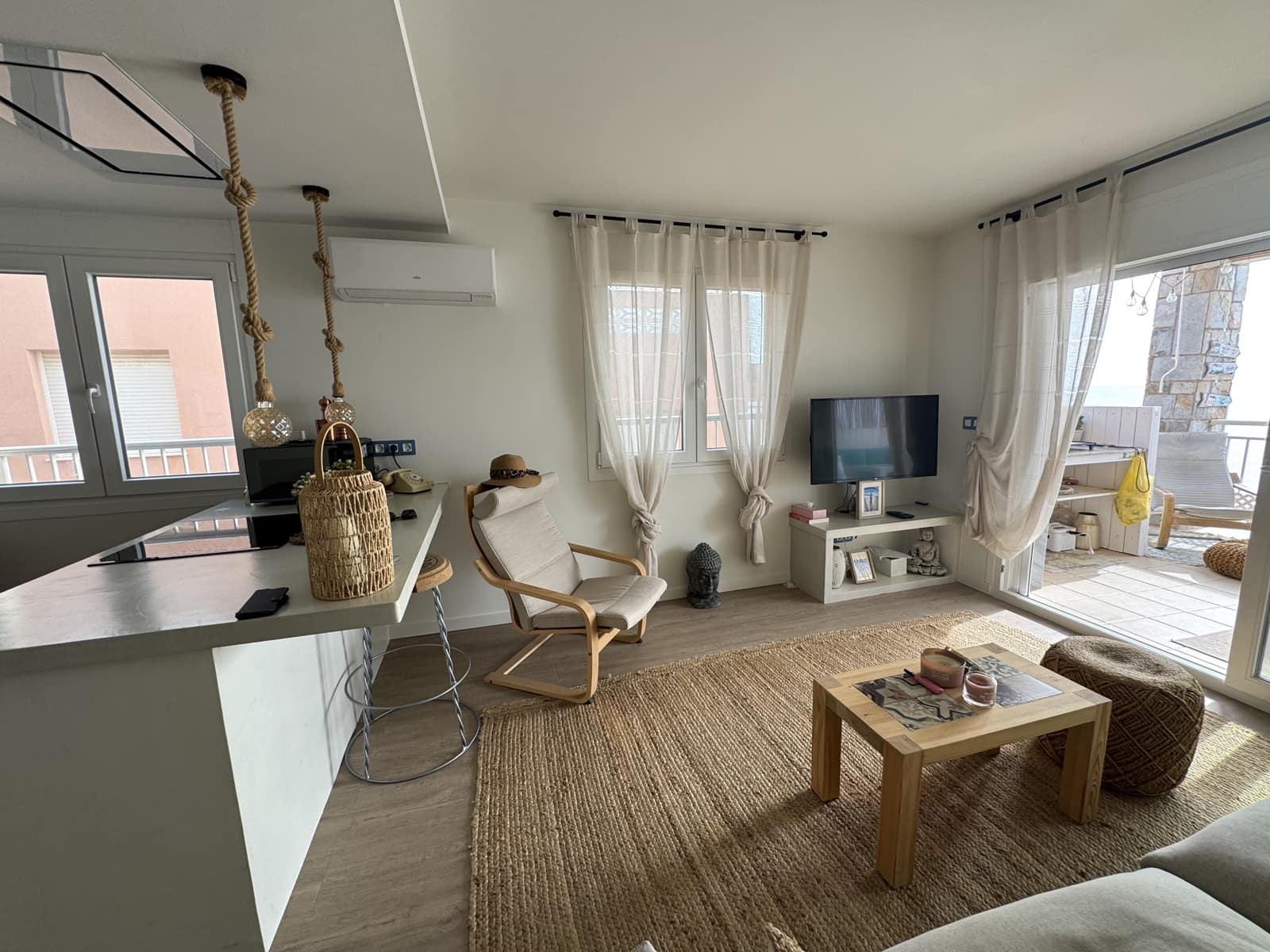 2 bedroom Beach Apartment for sale in Santa Pola - € 349,999 (Ref: 9388635)