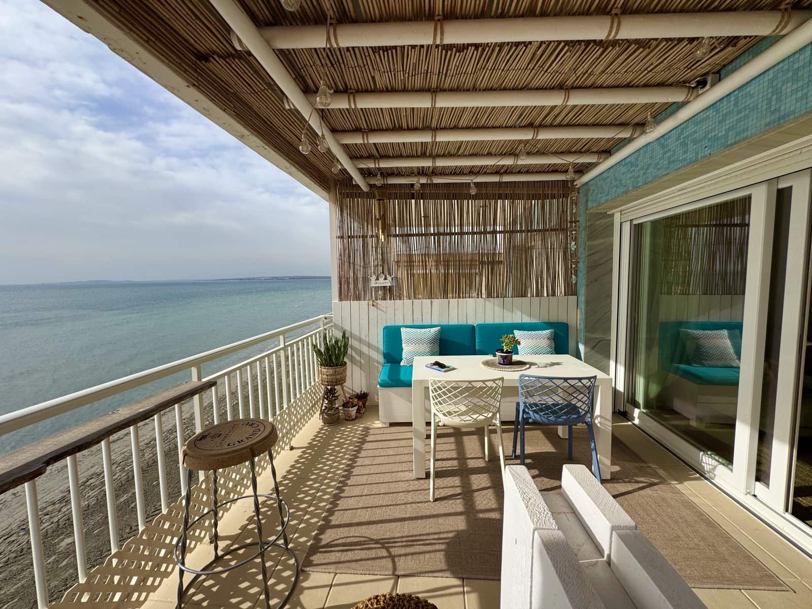 2 bedroom Beach Apartment for sale in Santa Pola - € 349,999 (Ref: 9388635)