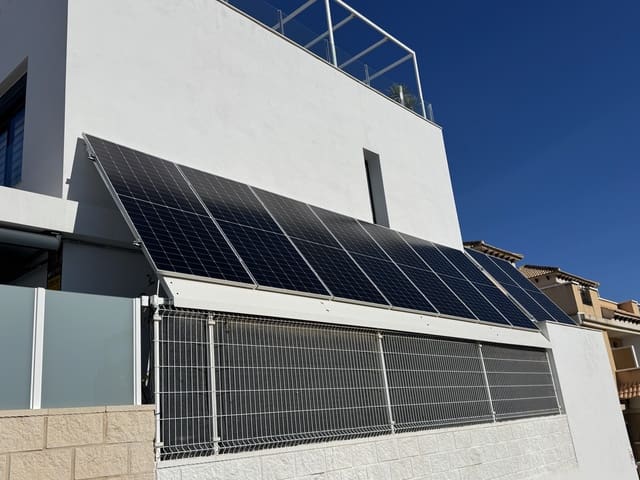 3 sypialnia Dom blizniak na sprzedaż w Villamartin, Orihuela z basenem - 369 999 € (Ref: 9516311)