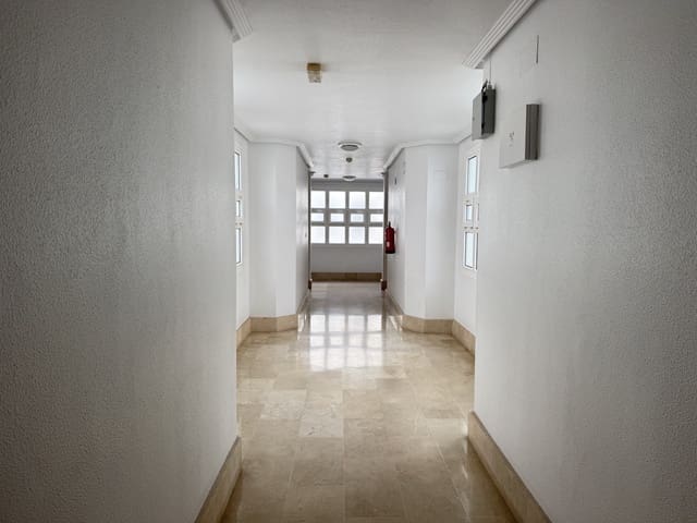 2 chambre Appartement de Plage à vendre à Cabo Roig, Orihuela avec piscine garage - 149 900 € (Ref: 9529114)