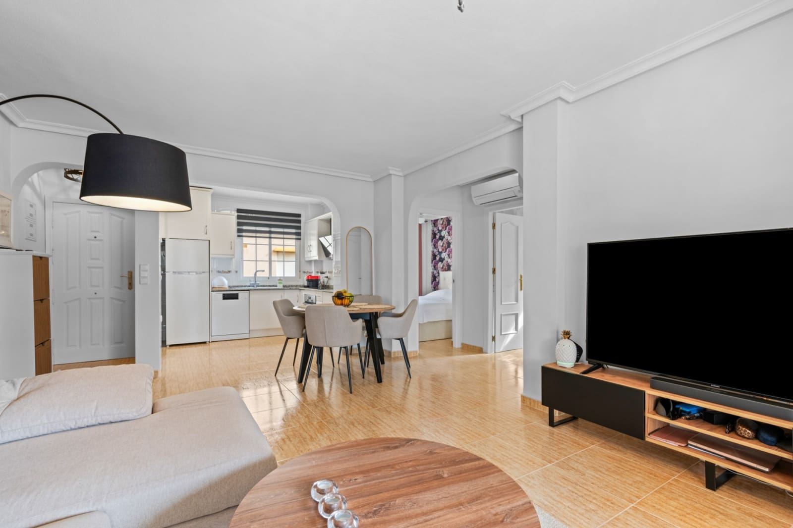 2 slaapkamer Appartement te koop in Orihuela Costa met zwembad - € 179.000 (Ref: 9642862)