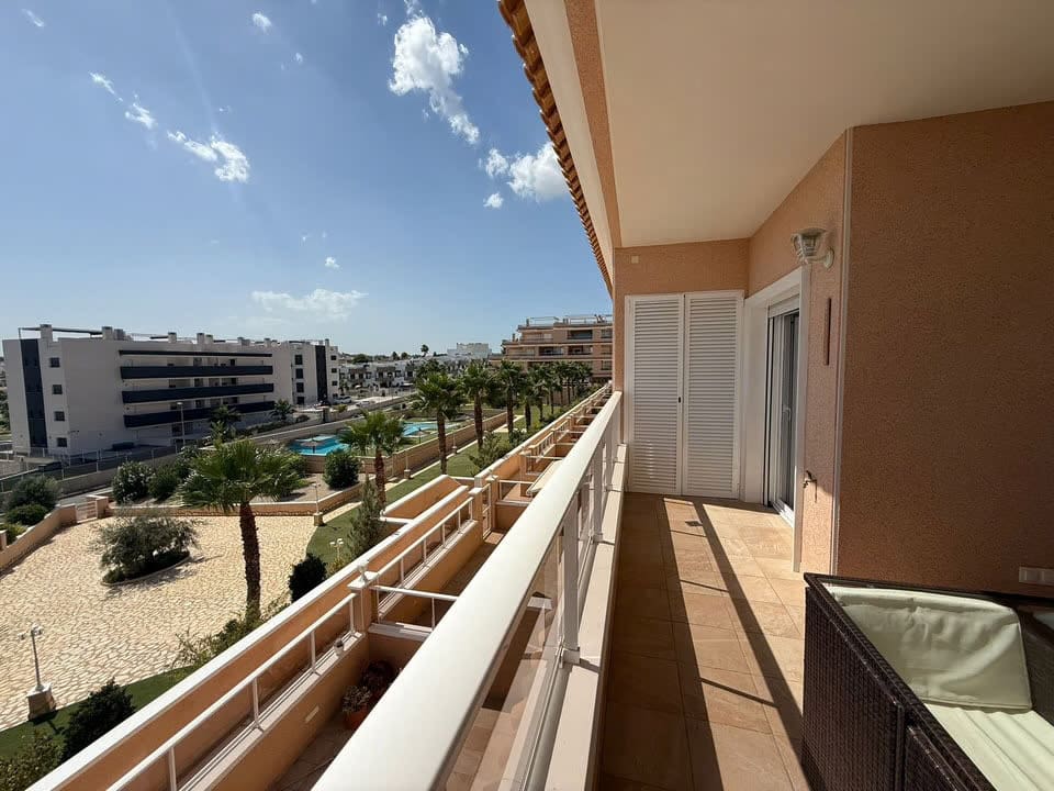 Apartment for sale in Villamartin - € 230,000 (Ref: 9720253)