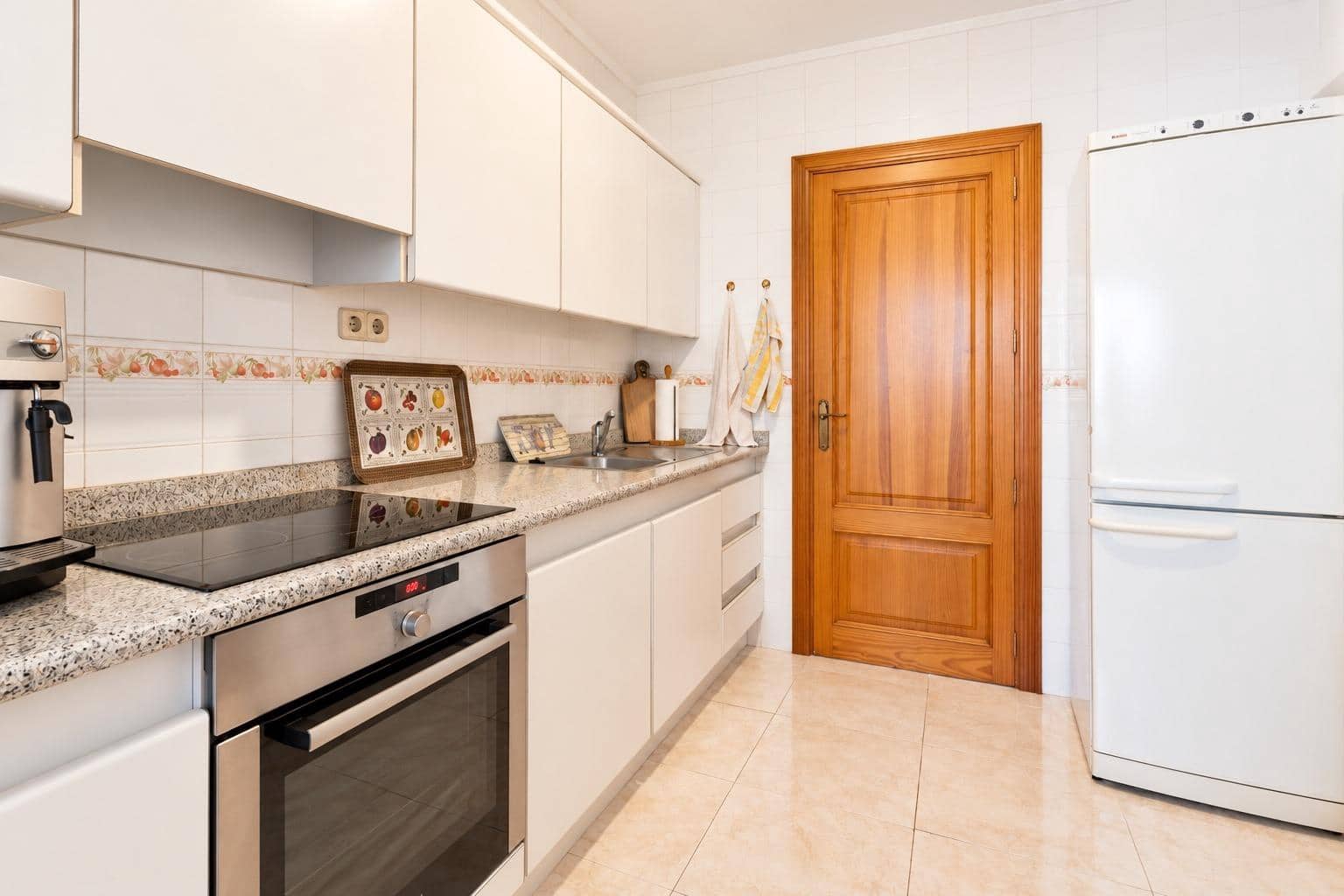 2 sypialnia Apartament na sprzedaż w Porto Petro z basenem garażem - 480 000 € (Ref: 10165172)
