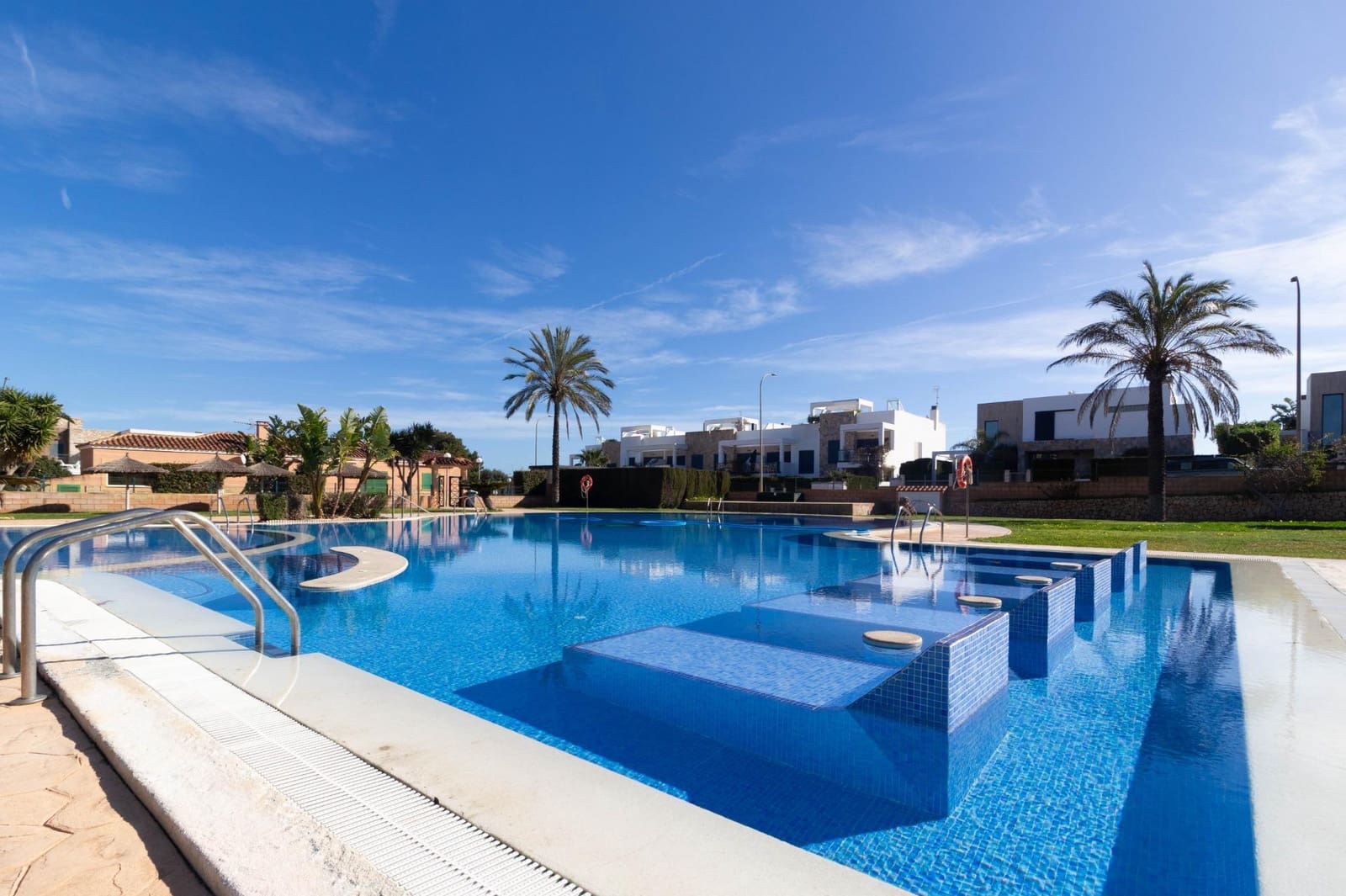 Ático de 2 habitaciones en Cala Murada en venta con piscina - 445.000 € (Ref: 9804791)