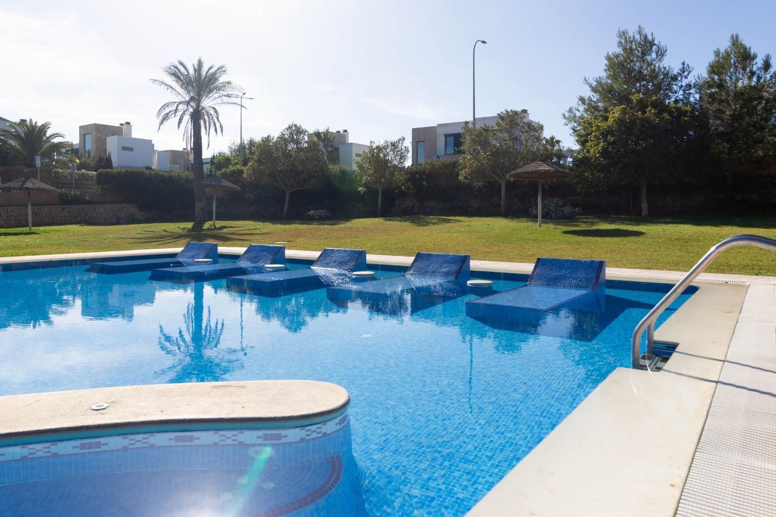 Ático de 2 habitaciones en Cala Murada en venta con piscina - 445.000 € (Ref: 9804791)