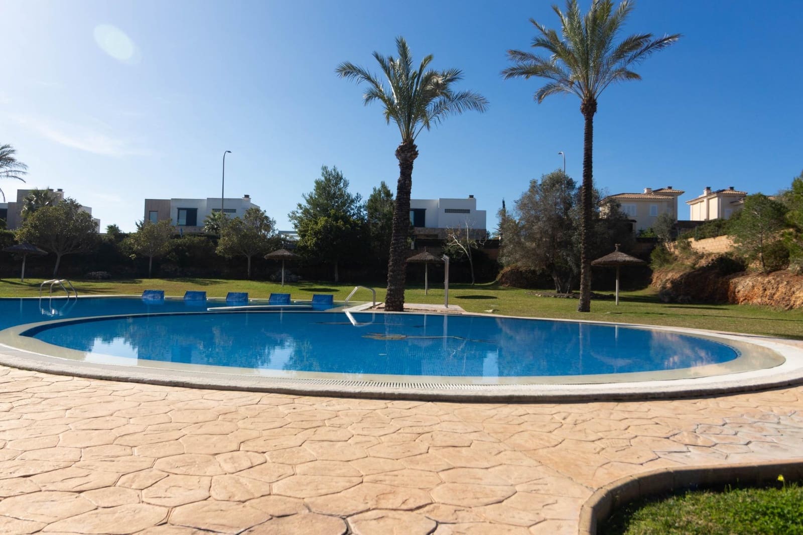 Ático de 2 habitaciones en Cala Murada en venta con piscina - 445.000 € (Ref: 9804791)