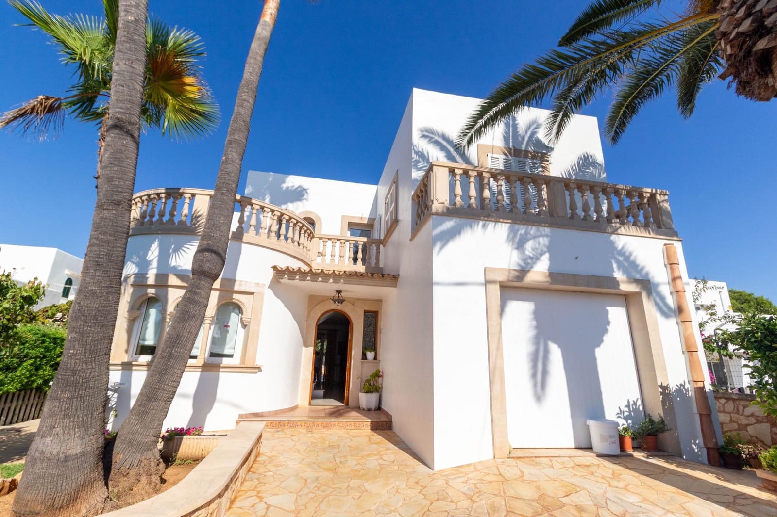 5 Zimmer Villa zu verkaufen in Cala d'Or mit Pool Garage - 1.250.000 € (Ref: 9804793)