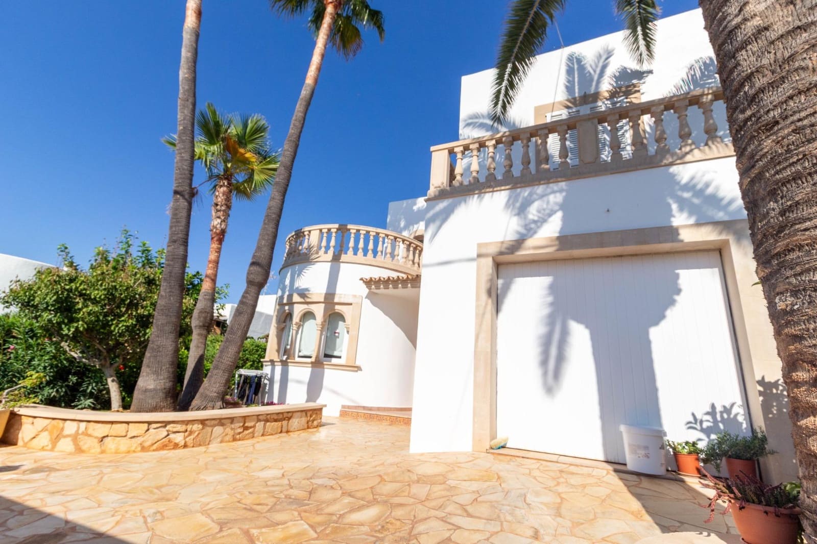 5 Zimmer Villa zu verkaufen in Cala d'Or mit Pool Garage - 1.250.000 € (Ref: 9804793)