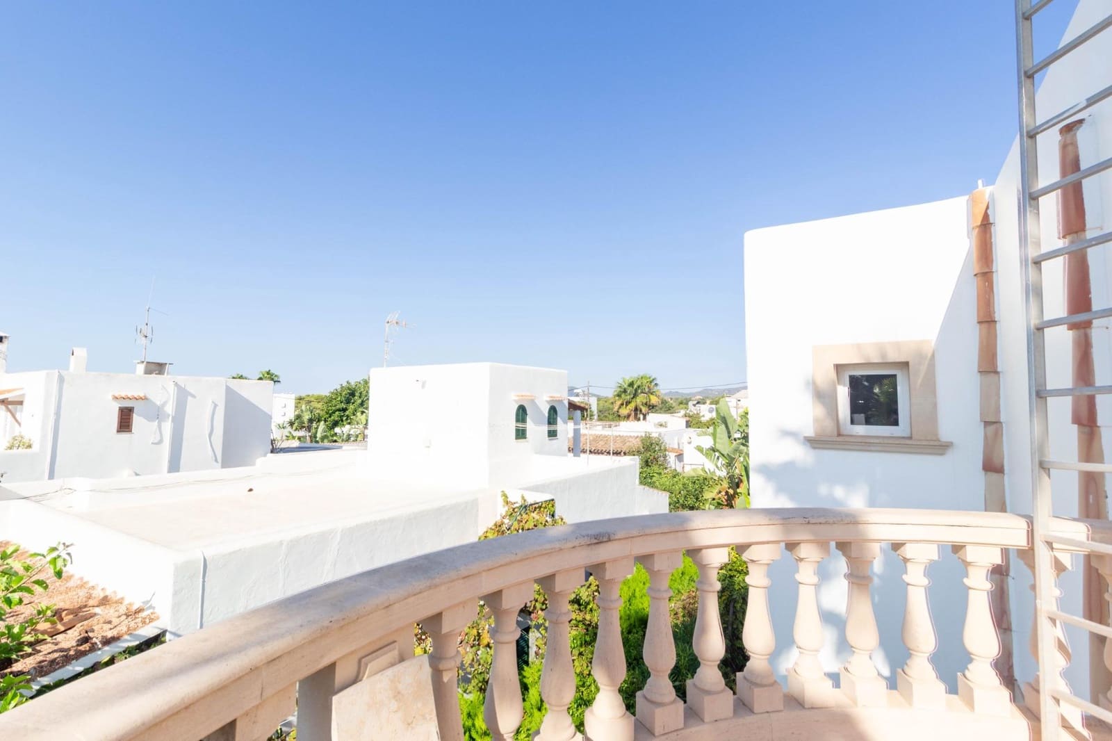 5 Zimmer Villa zu verkaufen in Cala d'Or mit Pool Garage - 1.250.000 € (Ref: 9804793)