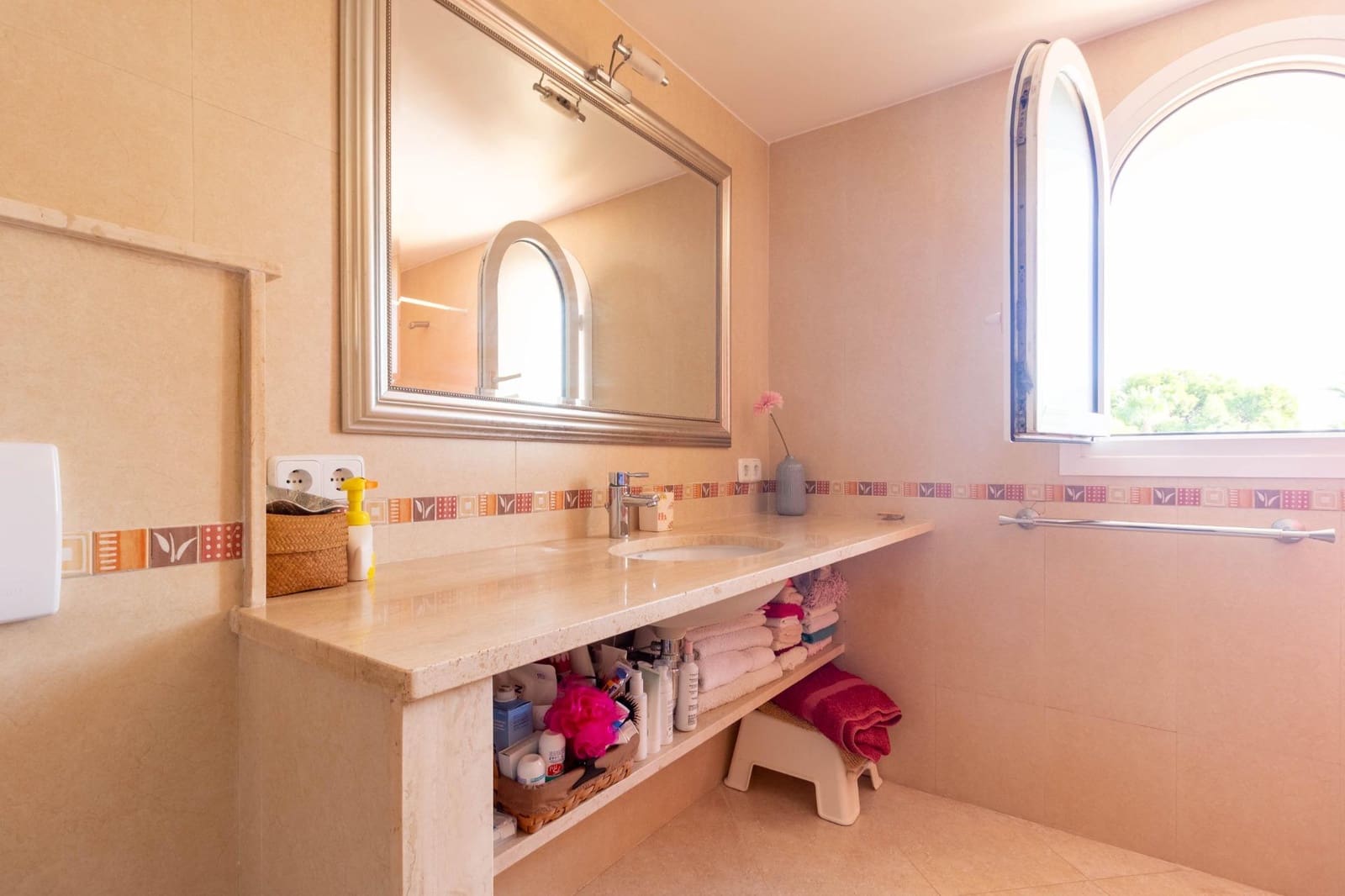 5 Zimmer Villa zu verkaufen in Cala d'Or mit Pool Garage - 1.250.000 € (Ref: 9804793)