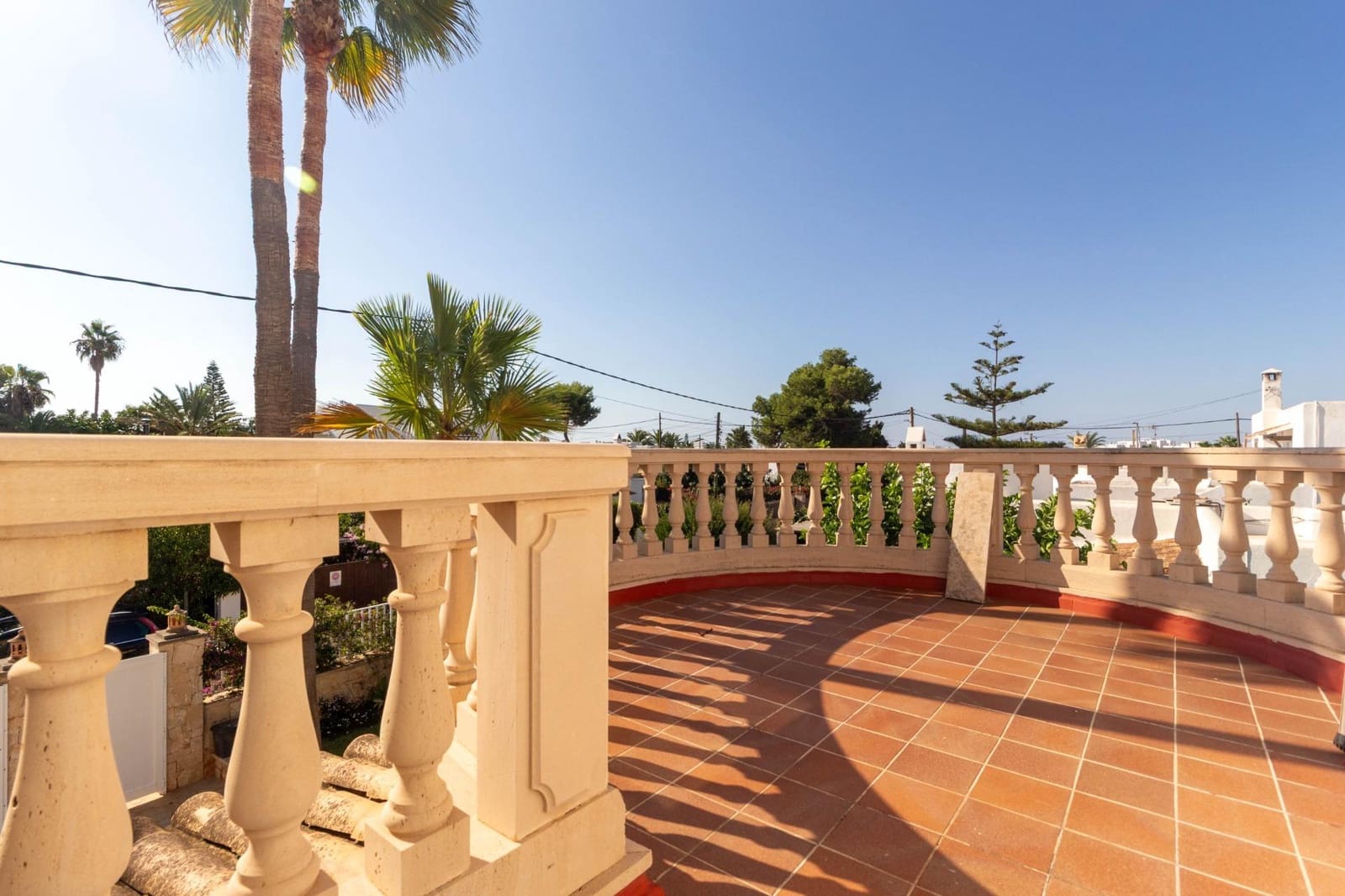 5 Zimmer Villa zu verkaufen in Cala d'Or mit Pool Garage - 1.250.000 € (Ref: 9804793)