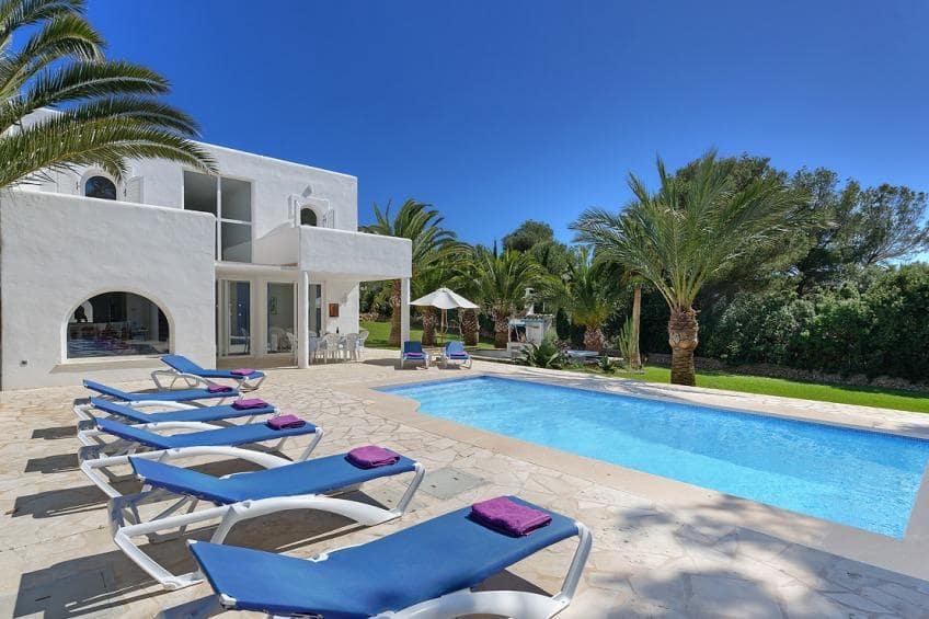 5 Zimmer Villa zu verkaufen in Cala d'Or mit Pool Garage - 1.600.000 € (Ref: 9804794)