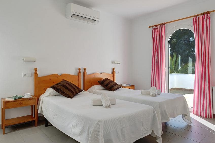 5 Zimmer Villa zu verkaufen in Cala d'Or mit Pool Garage - 1.600.000 € (Ref: 9804794)