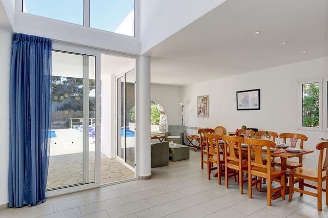 5 Zimmer Villa zu verkaufen in Cala d'Or, Santanyí mit Pool Garage - 1.600.000 € (Ref: 9804794)