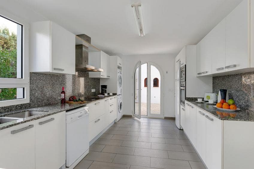 5 Zimmer Villa zu verkaufen in Cala d'Or mit Pool Garage - 1.600.000 € (Ref: 9804794)