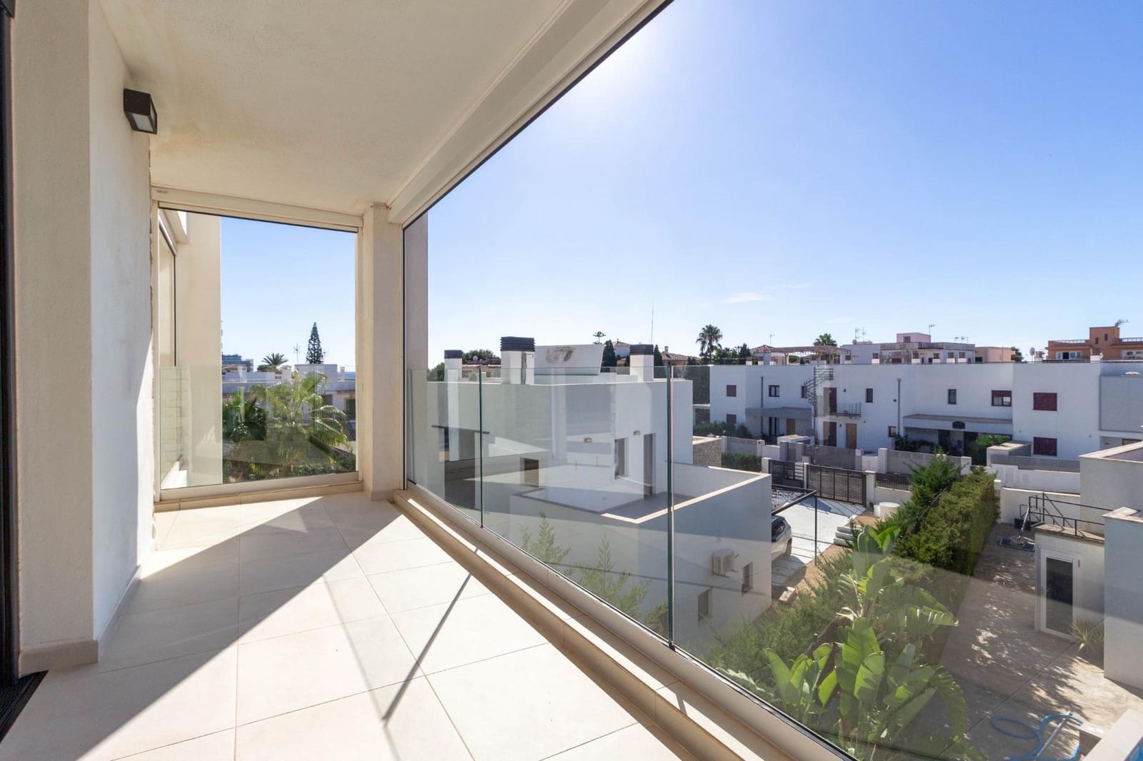 3 soveværelse Lejlighed til salg i Portocolom med swimmingpool - € 820.000 (Ref: 9804796)