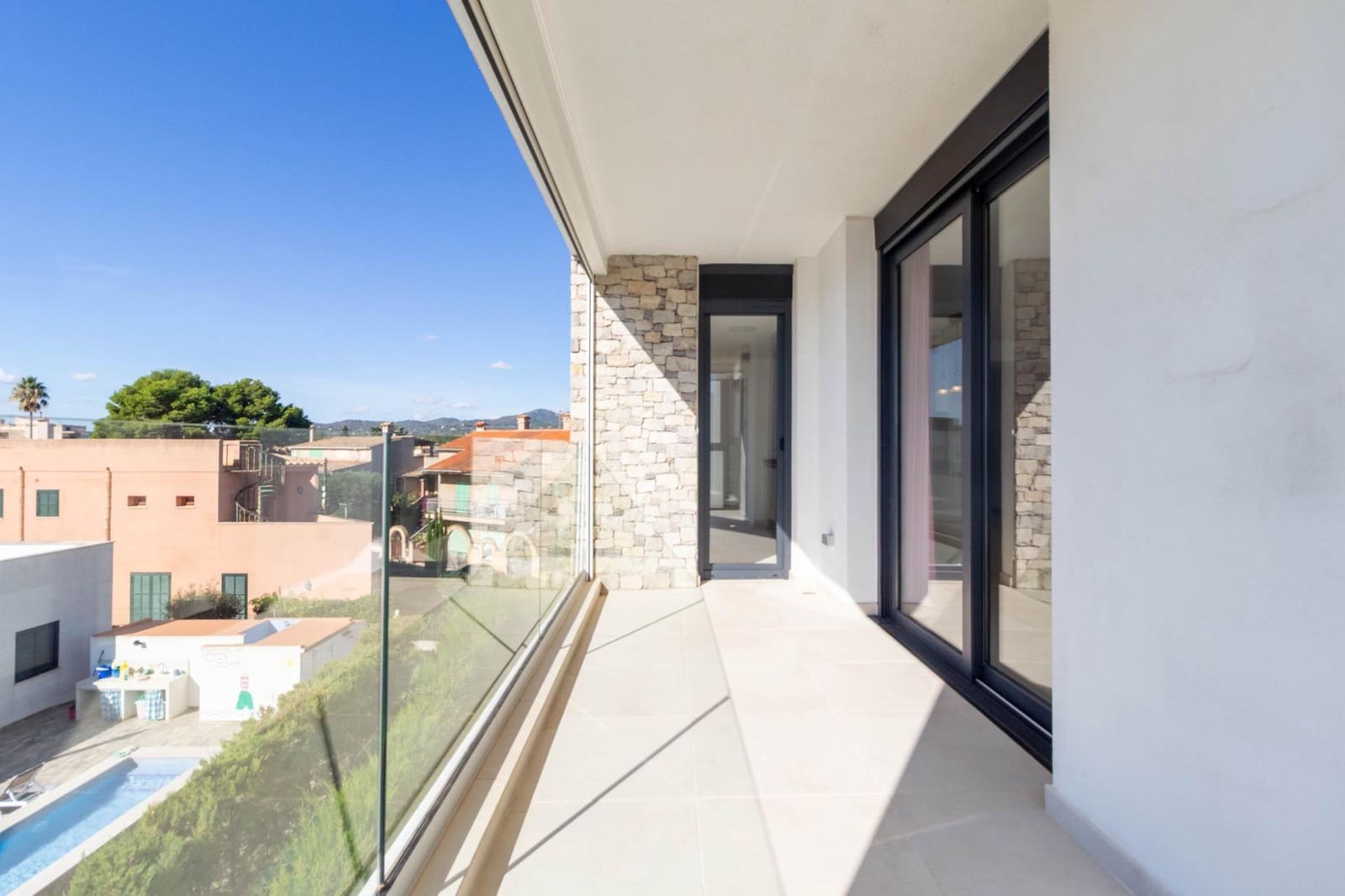 3 soveværelse Lejlighed til salg i Portocolom med swimmingpool - € 820.000 (Ref: 9804796)